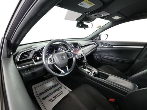 Used 2019 Honda Civic Sport image 10