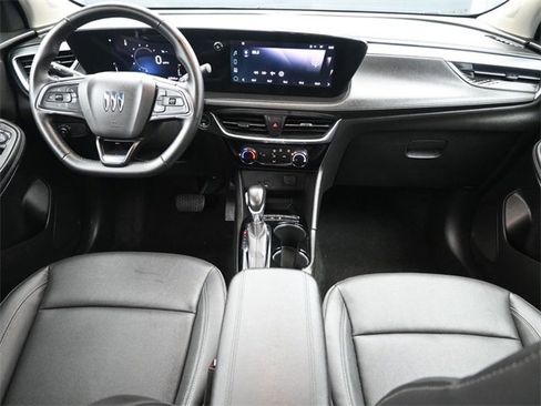 Used 2024 Buick Encore GX Sport Touring image 9