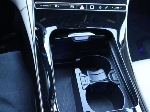 Used 2022 Mercedes-Benz C 300 C 300W4 w/ Pinnacle Trim Package image 39