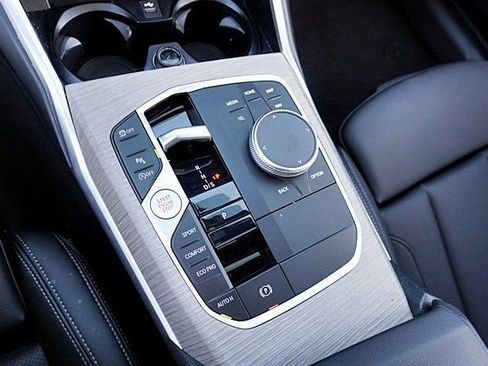 Used 2025 BMW 330i xDrive Sedan w/ Convenience Package image 30