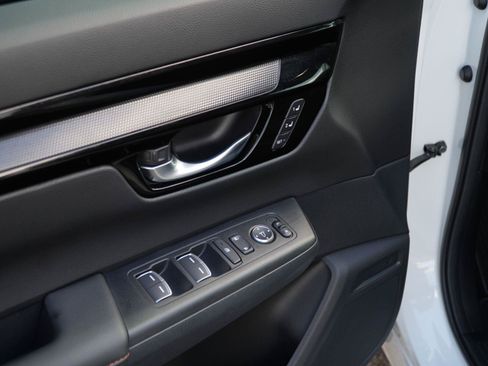 Used 2024 Honda CR-V Sport Touring image 5