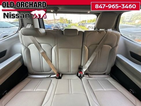 Used 2022 Jeep Wagoneer Series II w/ Convenience Group I AWD/4WD image 15