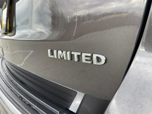 Used 2016 Jeep Grand Cherokee Limited image 48