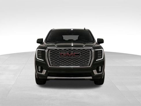 Used 2024 GMC Yukon Denali RWD image 3