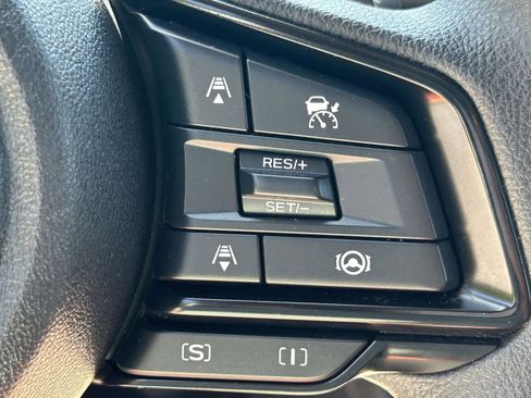 Used 2024 Subaru Crosstrek 2.0i Premium image 21