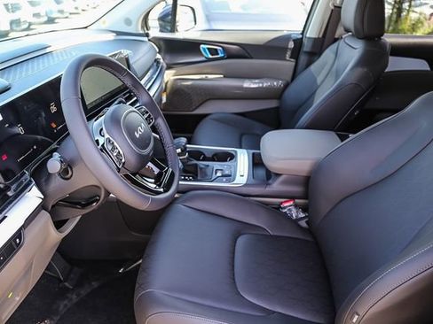 New 2026 Kia Carnival image 19