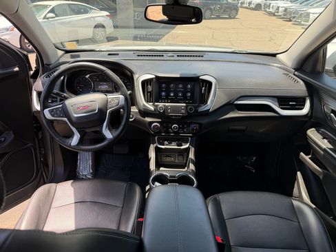 Used 2024 GMC Terrain SLT AWD/4WD image 26