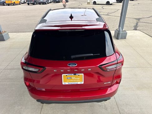 Certified 2024 Ford Escape ST-Line w/ Tech Pack #1 AWD/4WD image 7