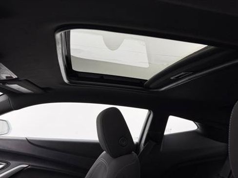 Used 2023 Chevrolet Camaro LT RWD image 32