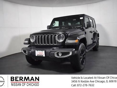Used 2025 Jeep Wrangler Unlimited Sahara AWD/4WD image 1