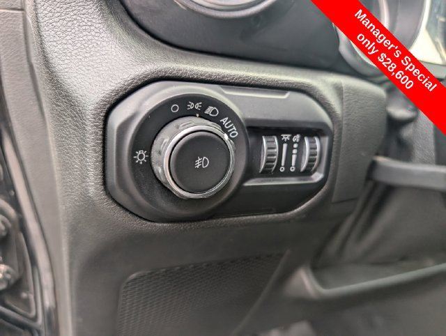 Used 2021 Jeep Wrangler Unlimited Sahara AWD/4WD image 15