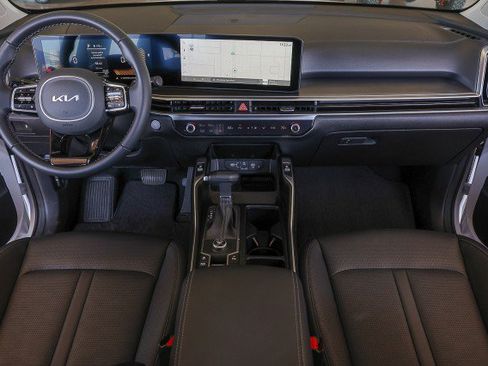 Used 2025 Kia Sorento S w/ Panoramic Sunroof Package FWD image 39