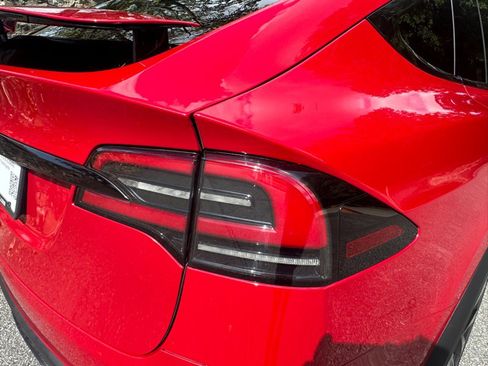 Used 2022 Tesla Model X image 81