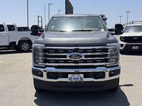 New 2026 Ford F350 Lariat w/ FX4 Off-Road Package AWD/4WD image 2