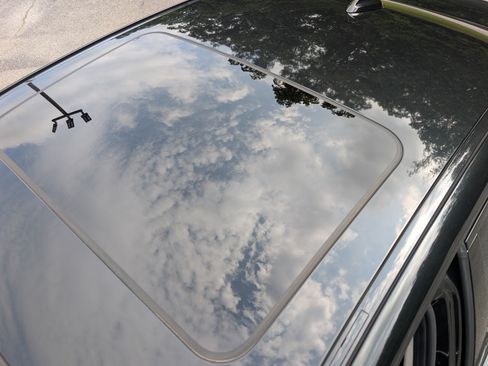 Used 2019 BMW 330i Sedan RWD image 14