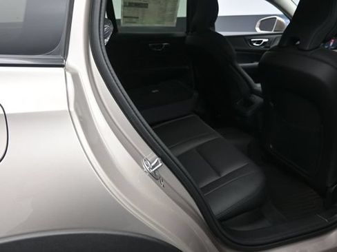 New 2026 Volvo V60 B5 Cross Country Plus w/ Protection Package Premier AWD/4WD image 27