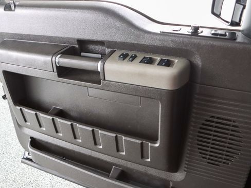 Used 2016 Ford F250 Lariat w/ Lariat Ultimate Package image 24