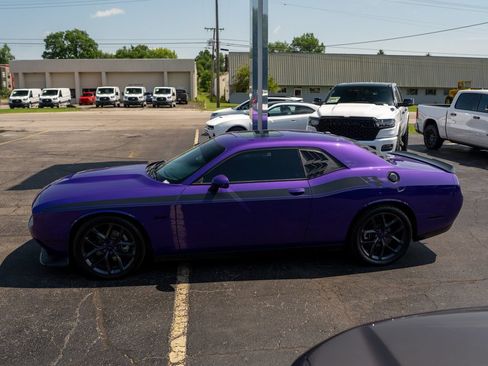 Used 2023 Dodge Challenger R/T w/ Blacktop Package RWD image 4