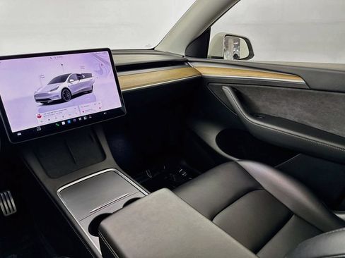 Used 2022 Tesla Model Y Performance AWD/4WD image 24