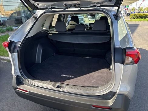 Used 2023 Toyota RAV4 XLE AWD/4WD image 19