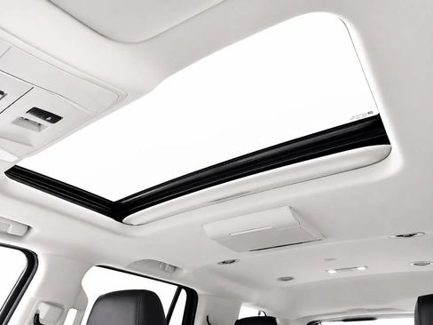 Used 2017 Cadillac Escalade Luxury RWD image 22