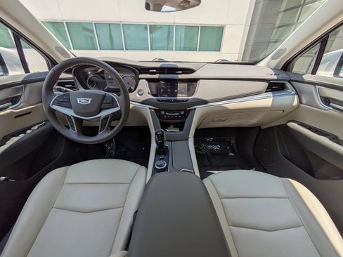 Used 2021 Cadillac XT5 Premium Luxury FWD image 15