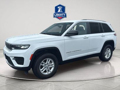 Used 2023 Jeep Grand Cherokee Laredo