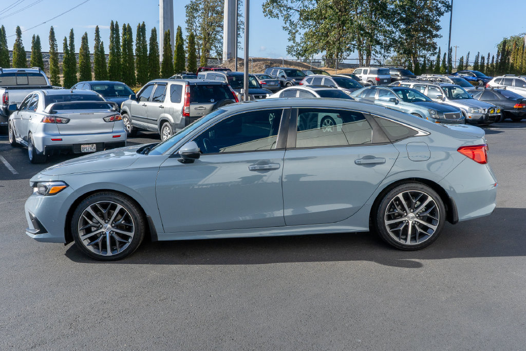 Used 2023 Honda Civic Touring image 8