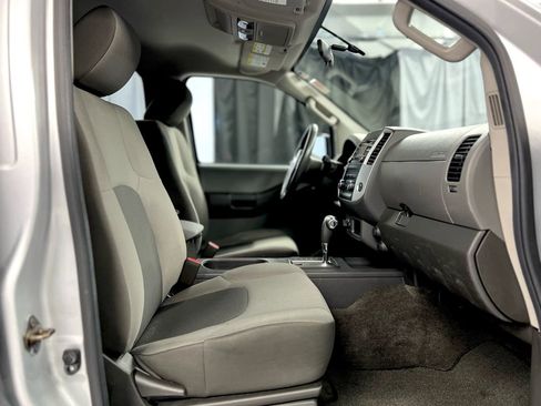 Used 2014 Nissan Xterra S image 21