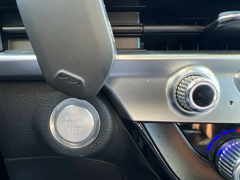 Used 2025 Kia Telluride S AWD/4WD image 41