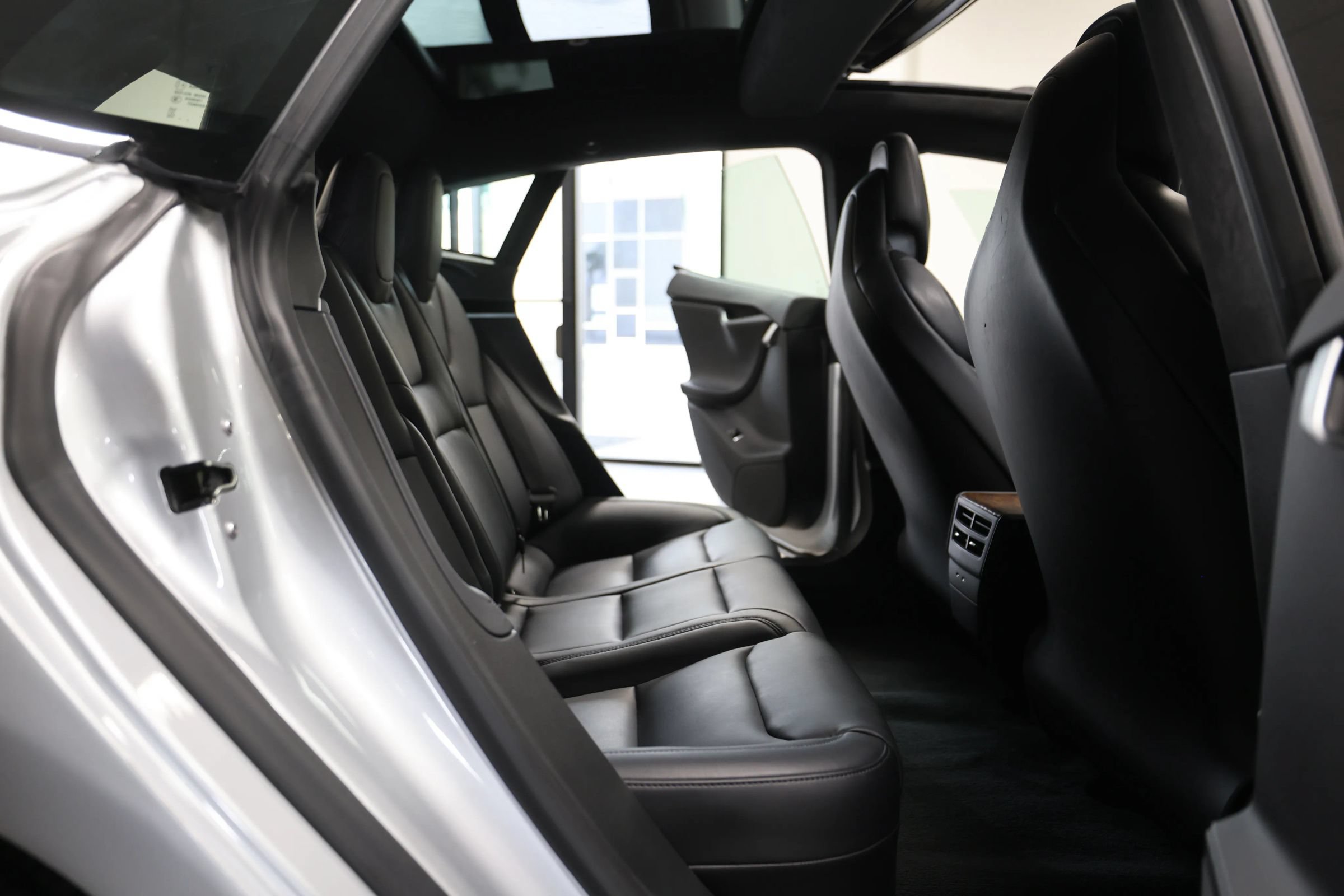 Used 2018 Tesla Model S 100D AWD/4WD image 41