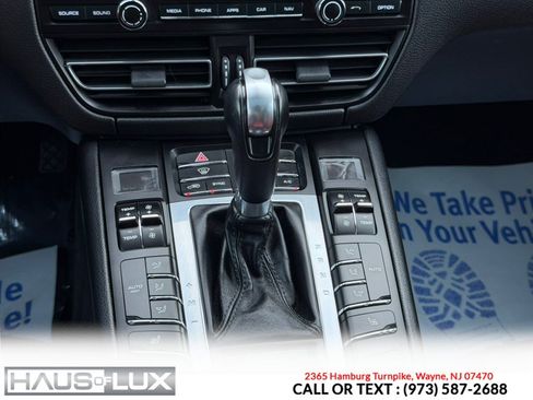 Used 2019 Porsche Macan AWD/4WD image 26