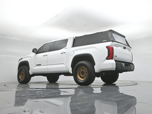Used 2024 Toyota Tundra Limited AWD/4WD image 50