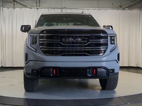 Used 2025 GMC Sierra 1500 AT4 w/ AT4 Premium Package AWD/4WD image 3