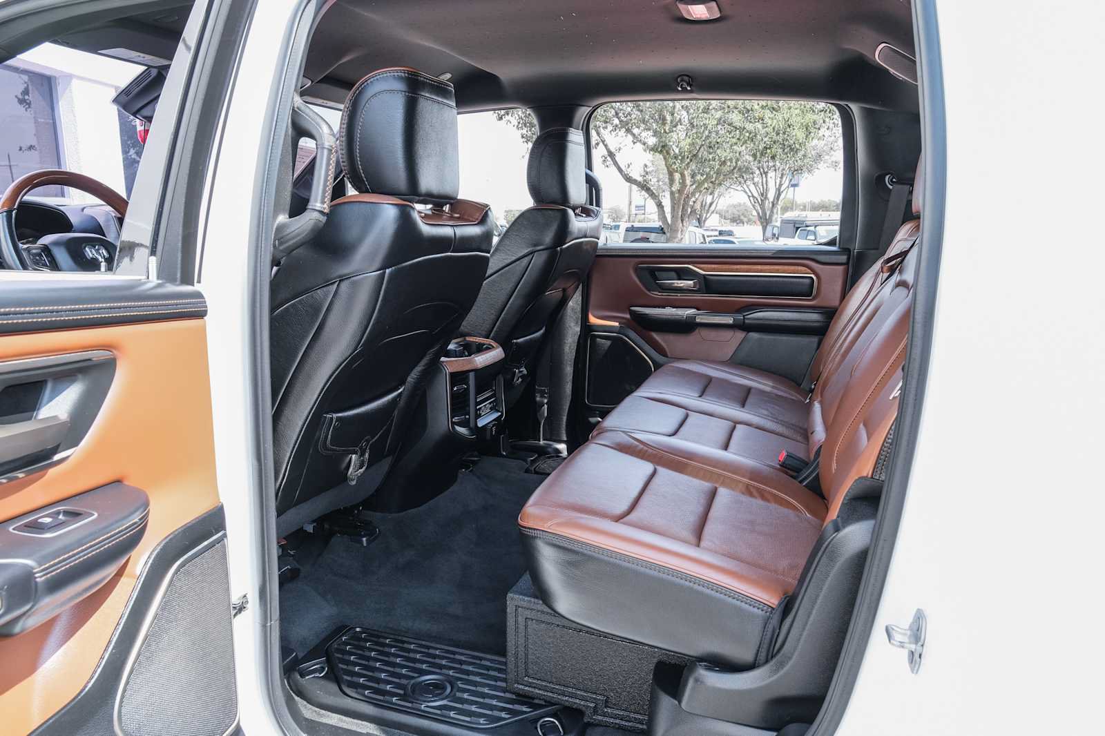 Used 2020 RAM 1500 Limited AWD/4WD image 33