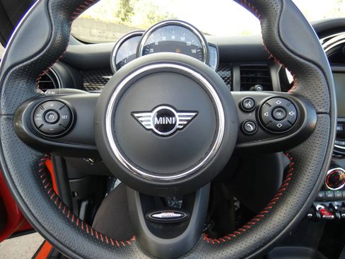 Used 2021 MINI Cooper S image 65