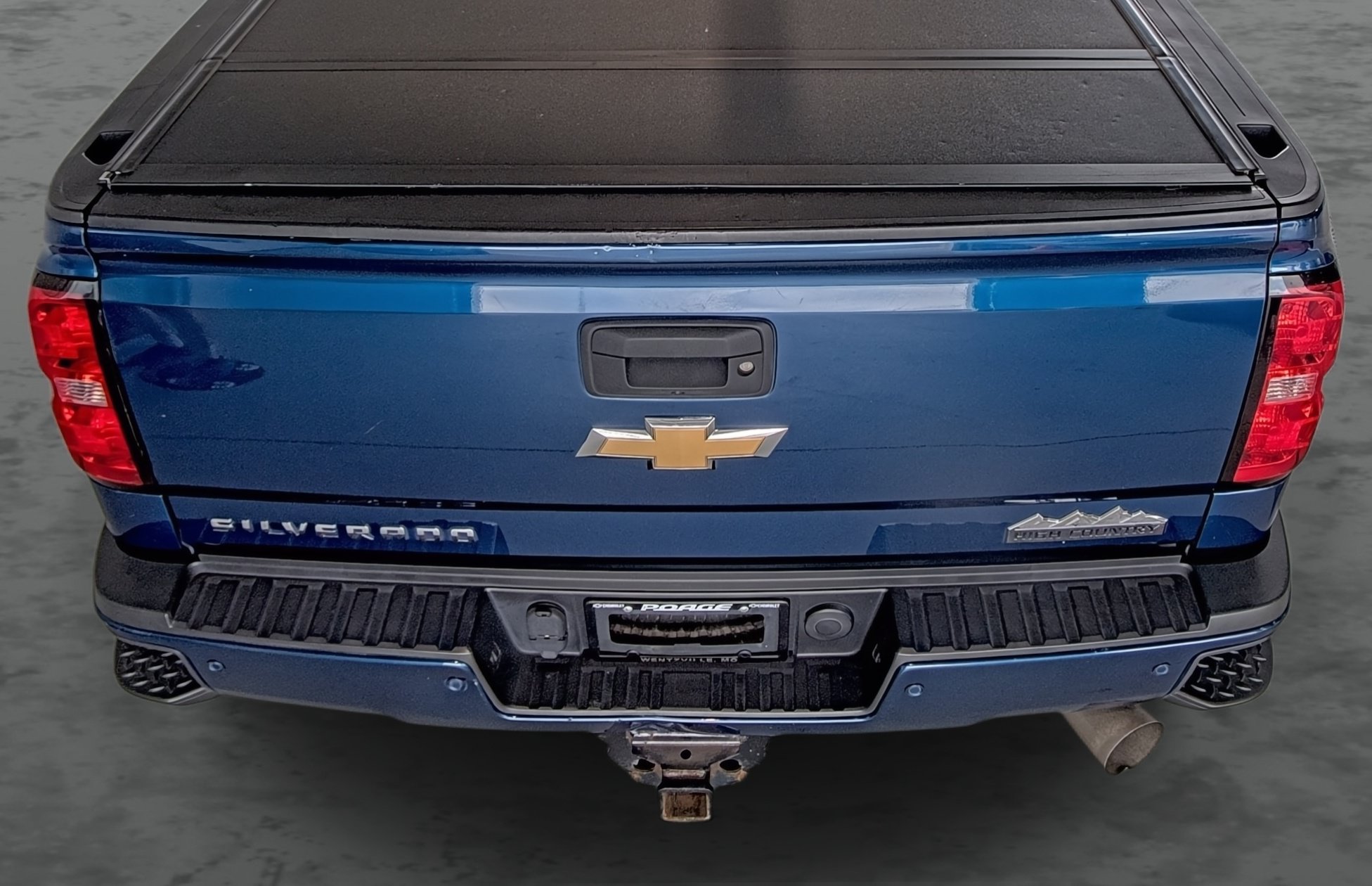 Used 2017 Chevrolet Silverado 2500 High Country w/ Duramax Plus Package AWD/4WD image 12