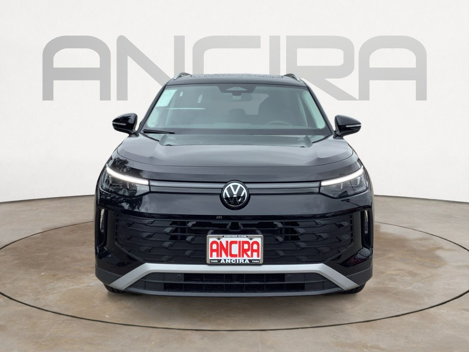 New 2026 Volkswagen Tiguan SE FWD image 3