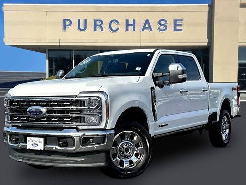 Used 2025 Ford F250 Lariat w/ Lariat Ultimate Package image 3