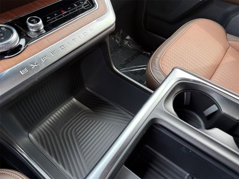 New 2026 Ford Expedition Max King Ranch image 27