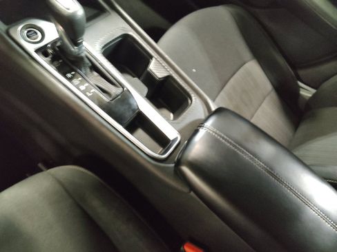 Used 2020 Nissan Sentra SV FWD image 26