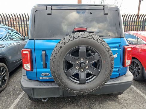 Used 2024 Ford Bronco Black Diamond image 6