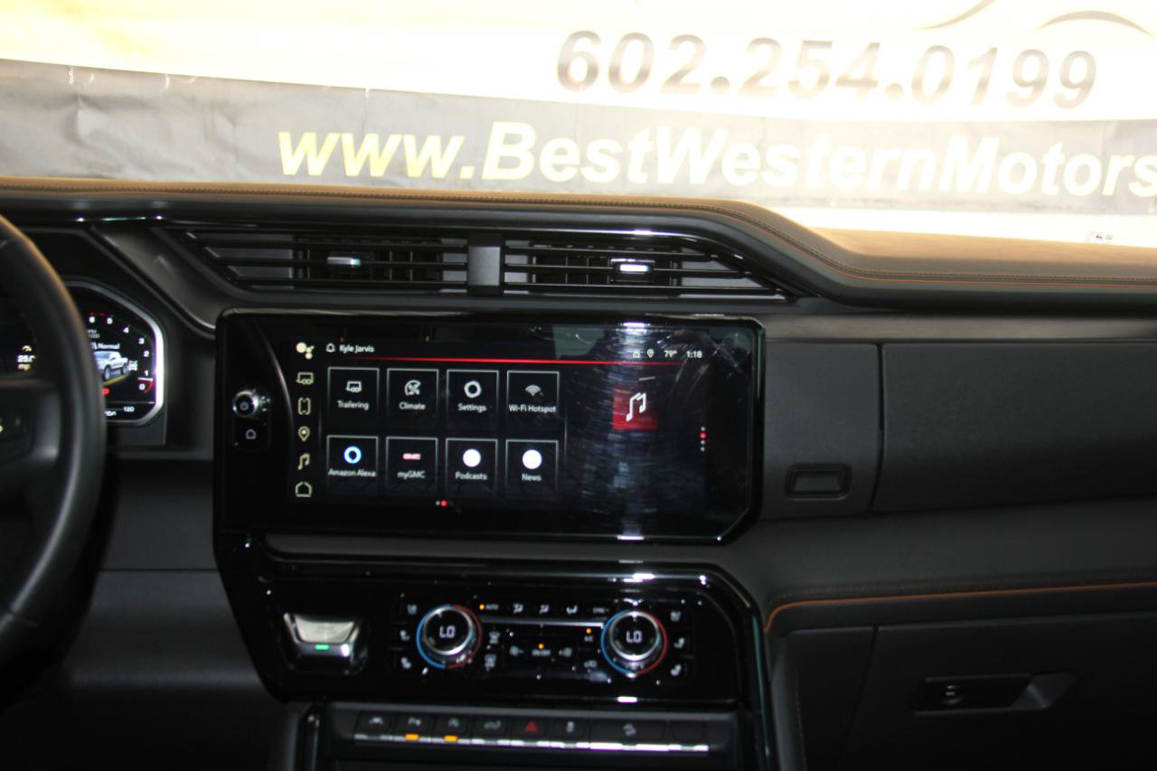 Used 2024 GMC Sierra 1500 AT4 w/ Technology Package AWD/4WD image 15