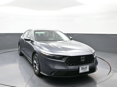 Certified 2023 Honda Accord EX image 3
