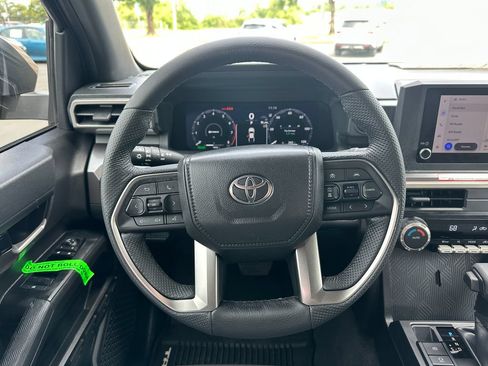 Used 2026 Toyota Tacoma TRD Off-Road AWD/4WD image 19