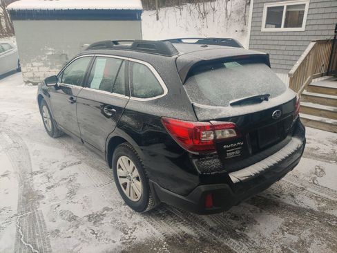 Used 2019 Subaru Outback 2.5i image 4