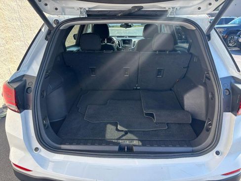 Used 2024 Chevrolet Equinox LT AWD/4WD image 9