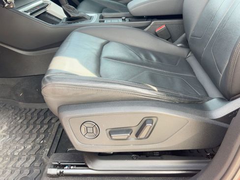 Used 2022 Audi Q3 2.0T Premium Plus image 14