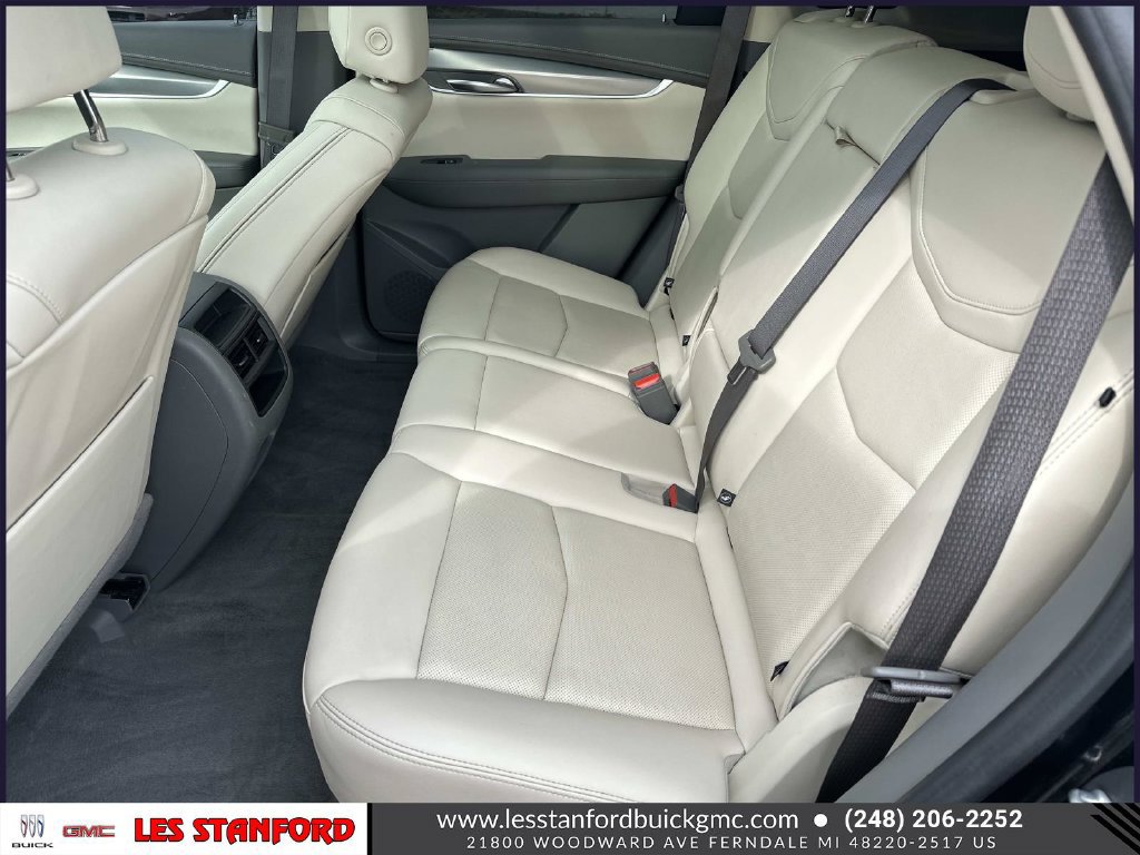 Used 2022 Cadillac XT5 Premium Luxury AWD/4WD image 13