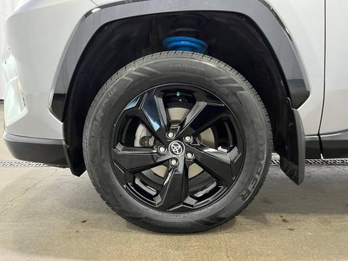 Used 2020 Toyota RAV4 XSE AWD/4WD image 25